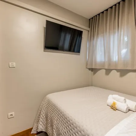 Oasis By Bacvice Beach, Private Parking & Garden - Casa Moro Apartment *