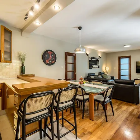 Apartmán Oasis By Bacvice Beach, Private Parking & Garden - Casa Moro Split