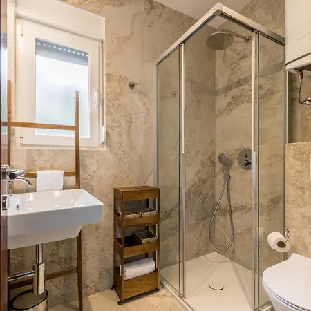 Oasis By Bacvice Beach, Private Parking & Garden - Casa Moro Apartmán