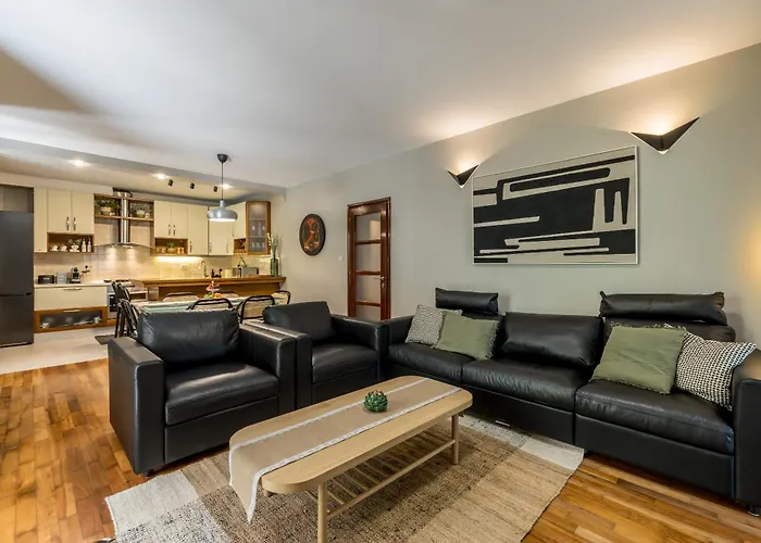 Oasis By Bacvice Beach, Private Parking & Garden - Casa Moro Apartment Split
