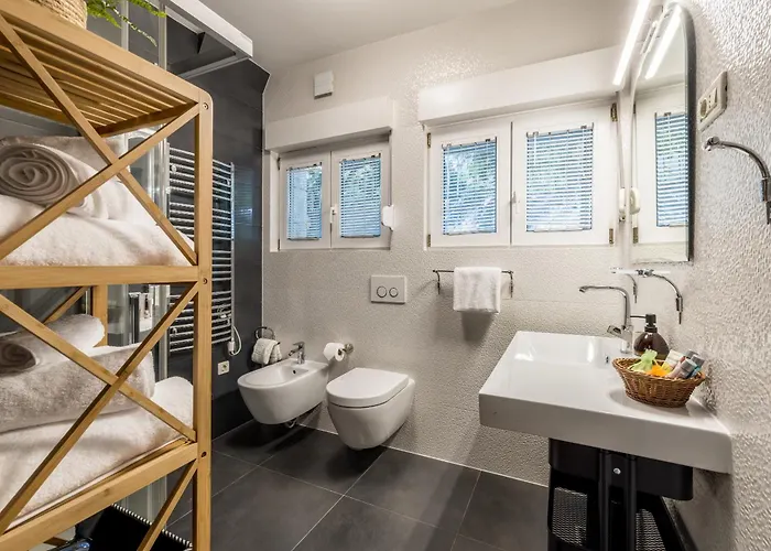 Oasis By Bacvice Beach, Private Parking & Garden - Casa Moro Split