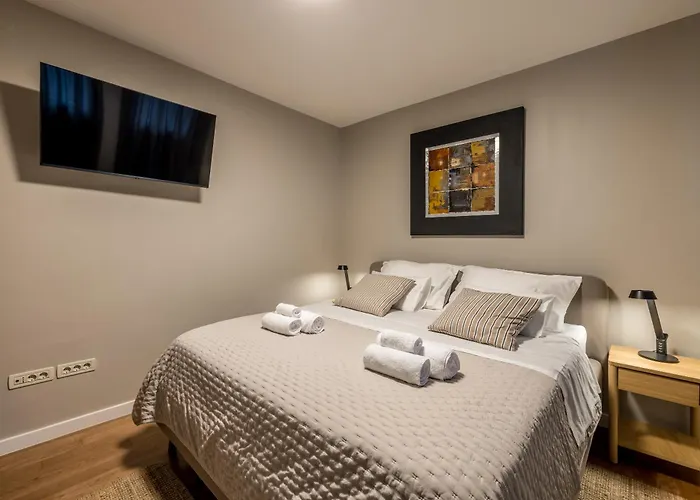 Apartment Oasis By Bacvice Beach, Private Parking & Garden - Casa Moro *